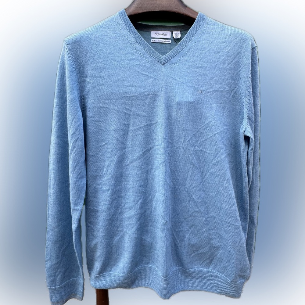 Calvin Klein Extra-Fine Merino Wool Sweater Baby Blue V-Neck NWT European Yarn L - Picture 2 of 15